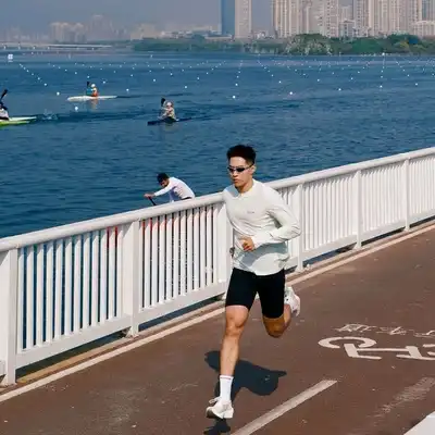 陆伟彤